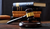 Gavel and books in DUI court